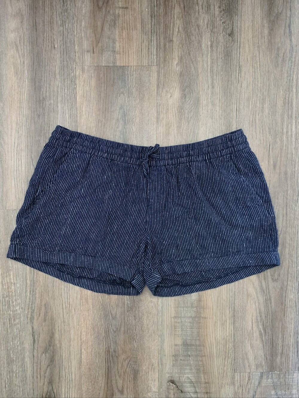 Old Navy Navy Pinstripe High-Waist Pull-On Shorts